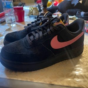 AF1 Black Magic Flamingo sz7